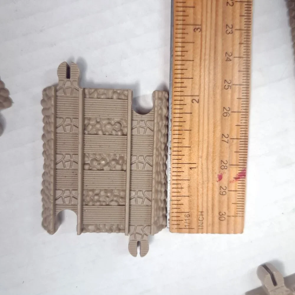 Thomas & Friends Trackmaster track straight set 24 tan brown plastic 2009 Mattel